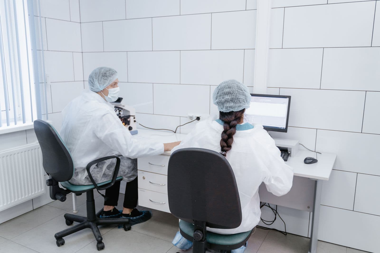 Biomedical neuroscience research environment.